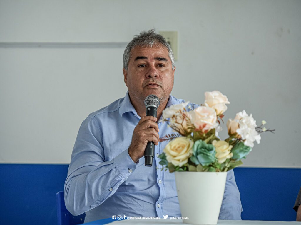 Heyder Johhn na apresentação da Diretoria do Imperatriz